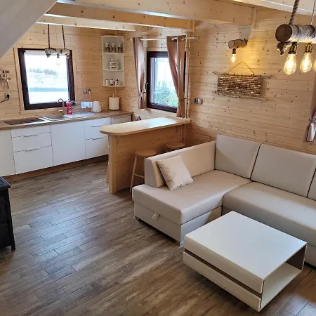 Alpesi faház Caloroczne Z Kominkiem - Skala I Glaz